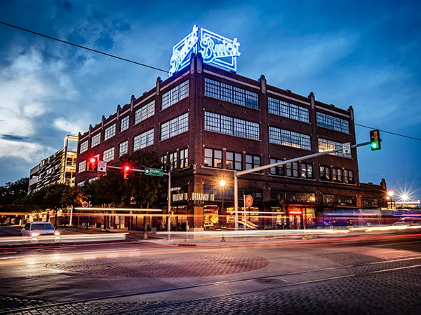 Broadway 10 Bar & Chophouse Announces Grand Reopening with Enhanced Dining Experience and New Culinary Delights 